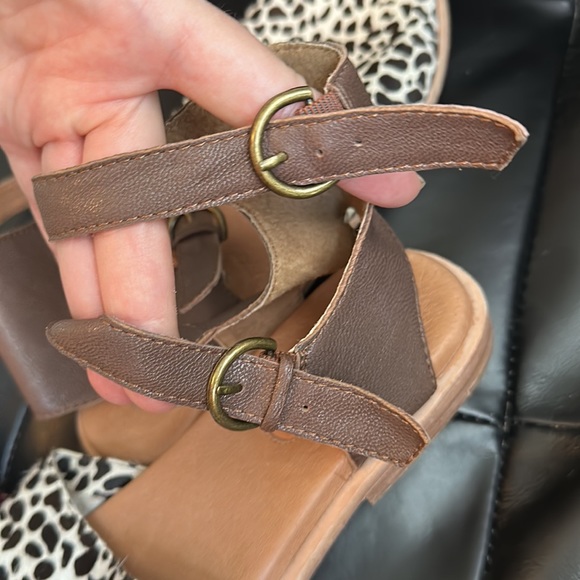 Real Leather and Suede Cheetah Sandals - Picture 8 of 11